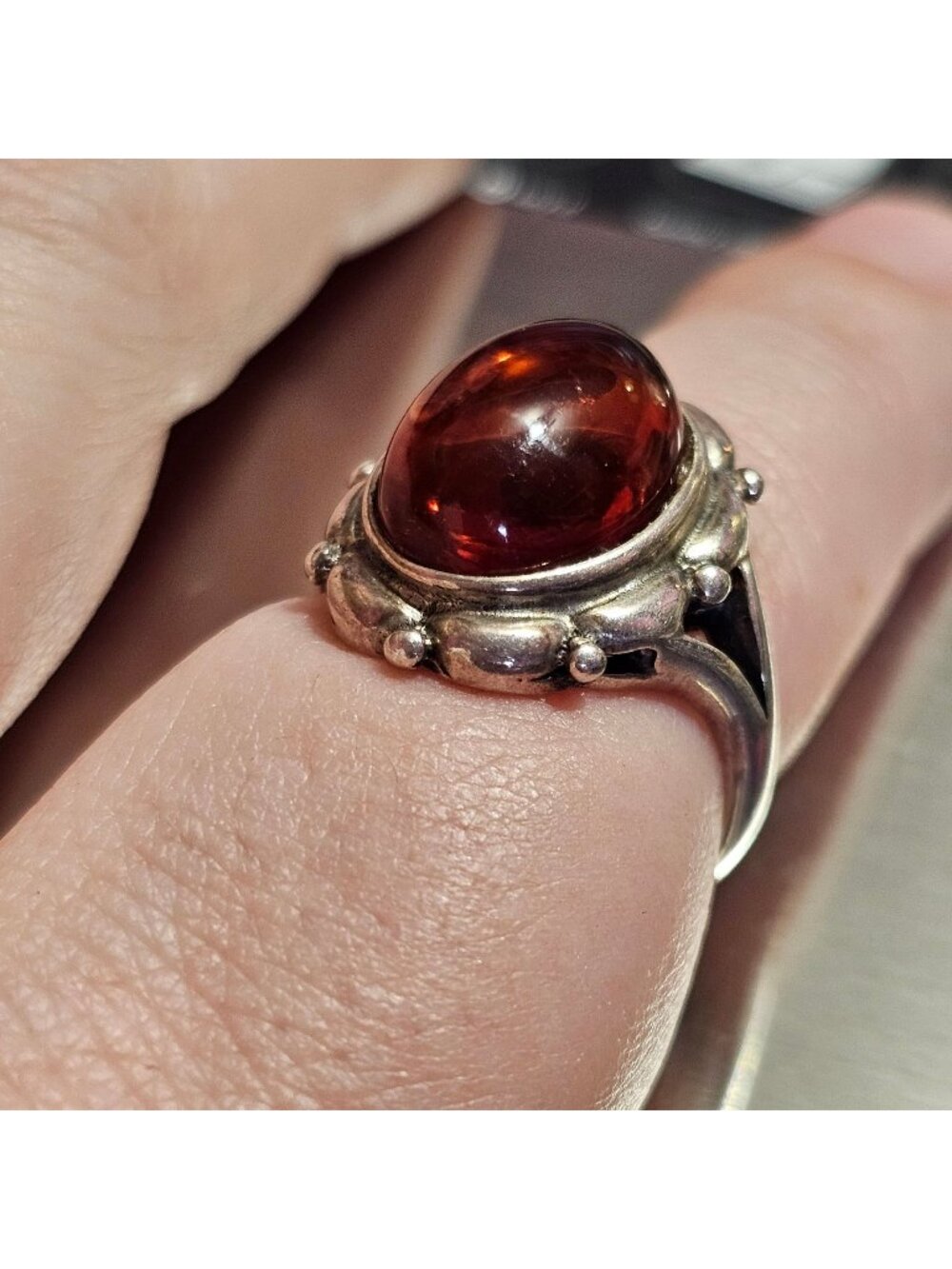 (720) Vintage Sterling Silver Ring Amber Cabochon Gemstone Floral Design Size 6